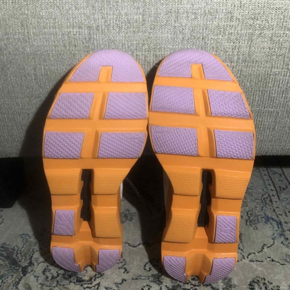 On Cloudmonster in Fawn/Tumeric - Picture 10 of 11